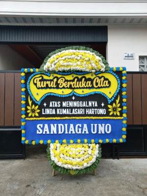 Papan Bunga Duka di Sapiran